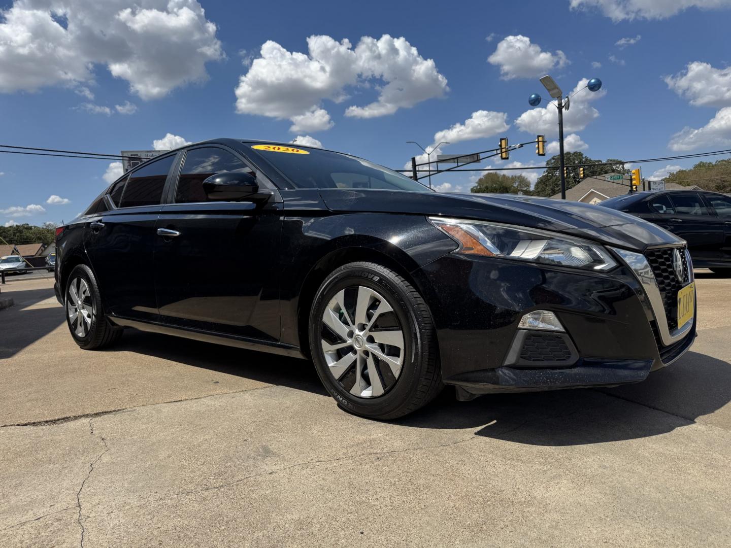 2020 BLACK NISSAN ALTIMA 2.5 S (1N4BL4BV3LC) , located at 5900 E. Lancaster Ave., Fort Worth, TX, 76112, (817) 457-5456, 0.000000, 0.000000- Photo#2
