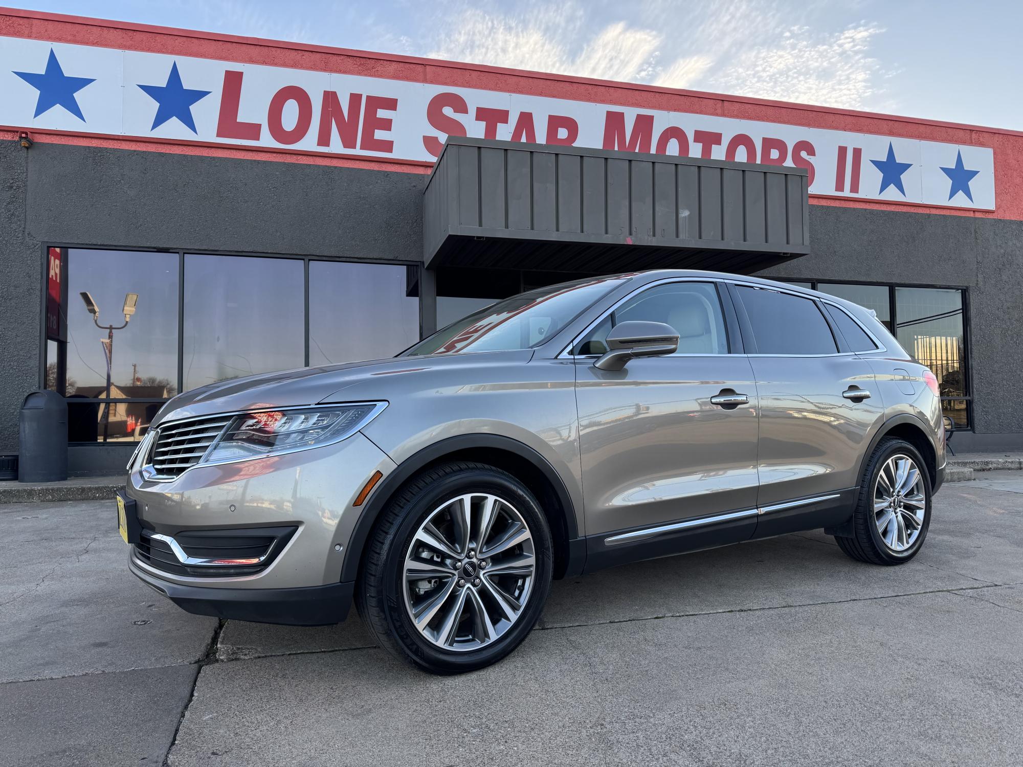 photo of 2016 LINCOLN MKX RESERVE 