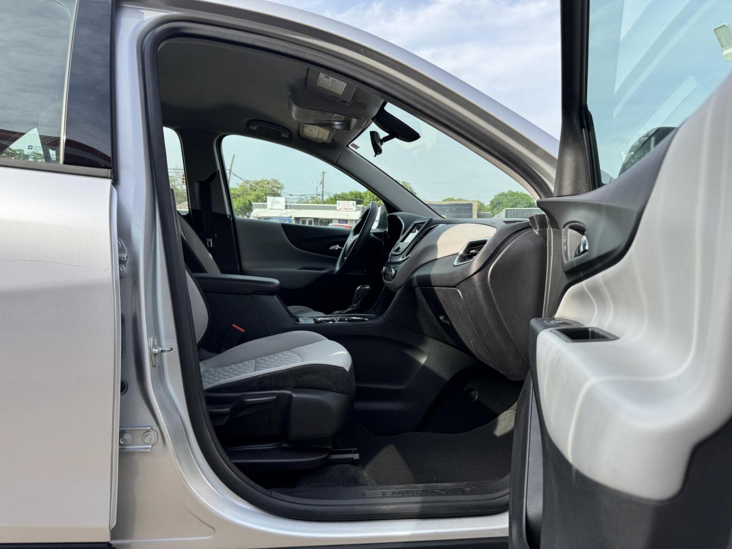 2019 SILVER CHEVROLET EQUINOX LS (3GNAXHEVXKS) , located at 5900 E. Lancaster Ave., Fort Worth, TX, 76112, (817) 457-5456, 0.000000, 0.000000 - Photo#14