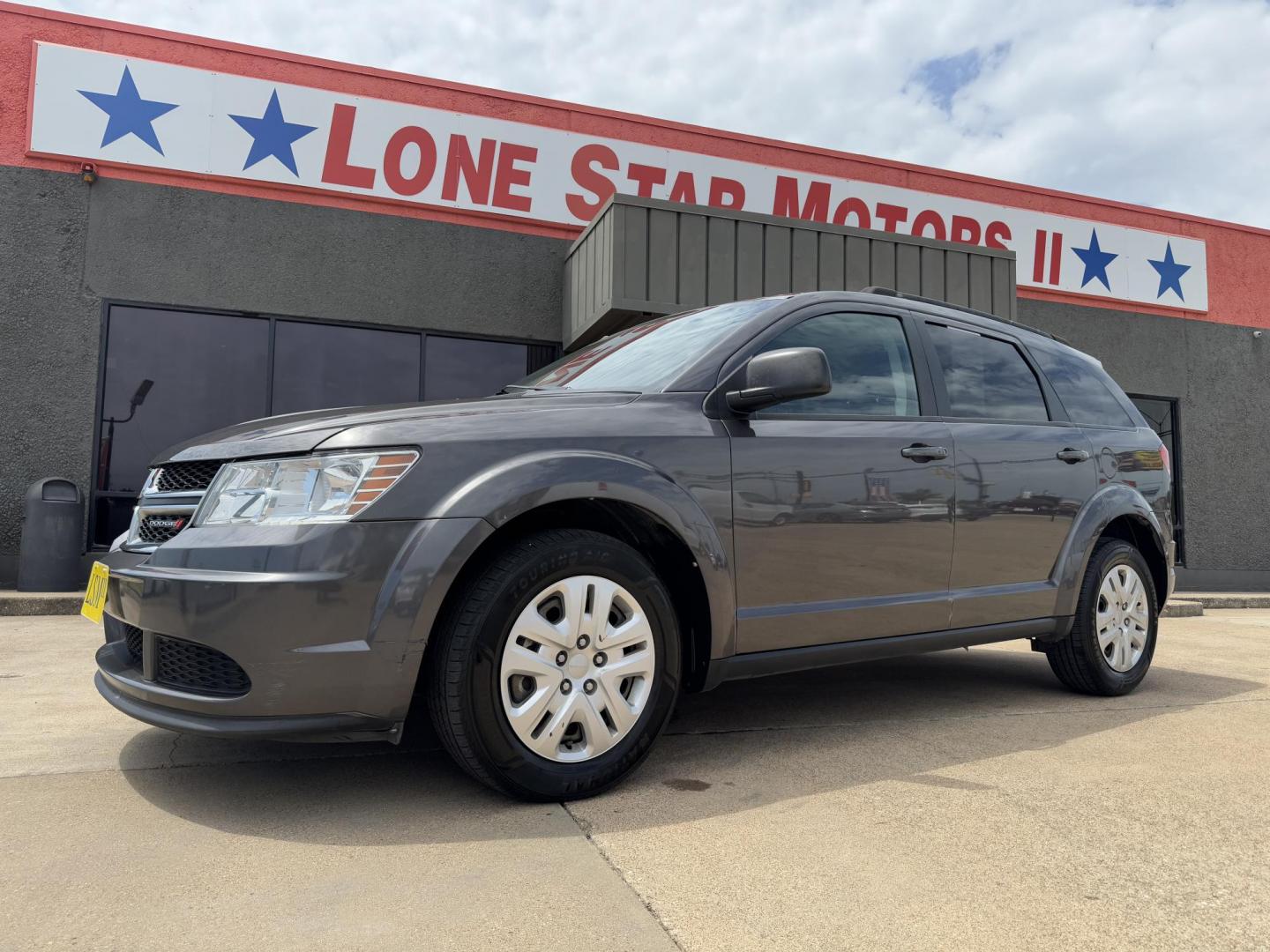 2020 GRAY DODGE JOURNEY SE (3C4PDCABXLT) , located at 5900 E. Lancaster Ave., Fort Worth, TX, 76112, (817) 457-5456, 0.000000, 0.000000 - Photo#0