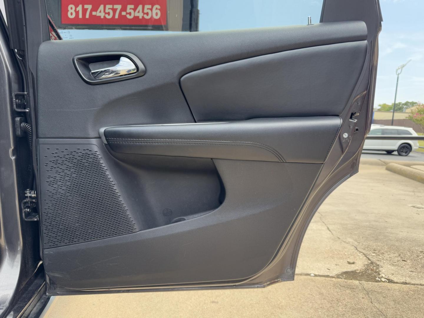 2020 GRAY DODGE JOURNEY SE (3C4PDCABXLT) , located at 5900 E. Lancaster Ave., Fort Worth, TX, 76112, (817) 457-5456, 0.000000, 0.000000 - Photo#12