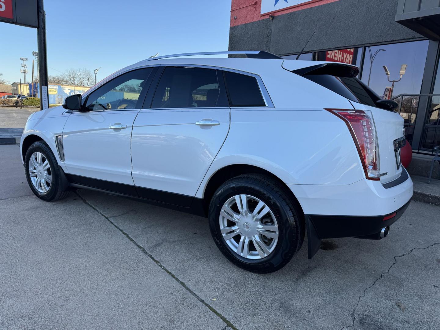 2014 WHITE CADILLAC SRX LUXURY (3GYFNBE31ES) , located at 5900 E. Lancaster Ave., Fort Worth, TX, 76112, (817) 457-5456, 0.000000, 0.000000 - Photo#7