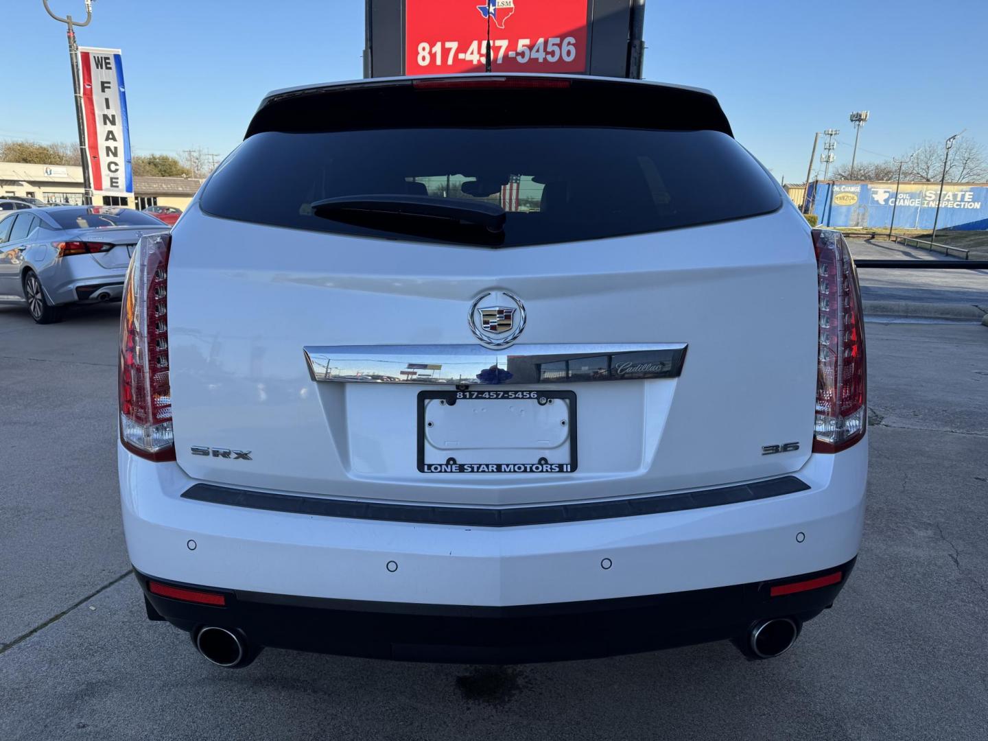 2014 WHITE CADILLAC SRX LUXURY (3GYFNBE31ES) , located at 5900 E. Lancaster Ave., Fort Worth, TX, 76112, (817) 457-5456, 0.000000, 0.000000 - Photo#5