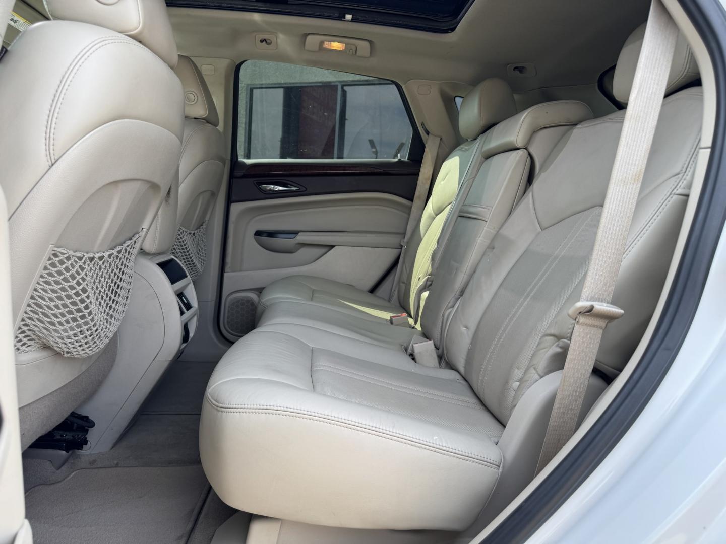 2014 WHITE CADILLAC SRX LUXURY (3GYFNBE31ES) , located at 5900 E. Lancaster Ave., Fort Worth, TX, 76112, (817) 457-5456, 0.000000, 0.000000- Photo#11