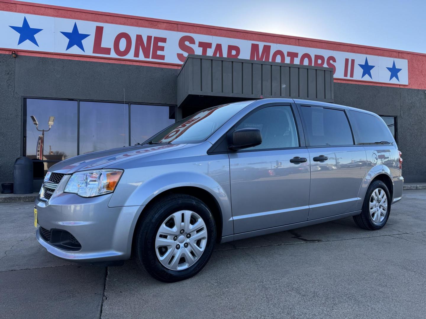 2019 SILVER DODGE GRAND CARAVAN SE (2C4RDGBG1KR) , located at 5900 E. Lancaster Ave., Fort Worth, TX, 76112, (817) 457-5456, 0.000000, 0.000000 - Photo#1