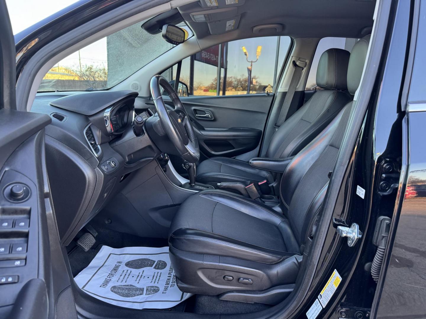 2019 BLACK CHEVROLET TRAX 1LT (KL7CJLSB2KB) , located at 5900 E. Lancaster Ave., Fort Worth, TX, 76112, (817) 457-5456, 0.000000, 0.000000 - Photo#9