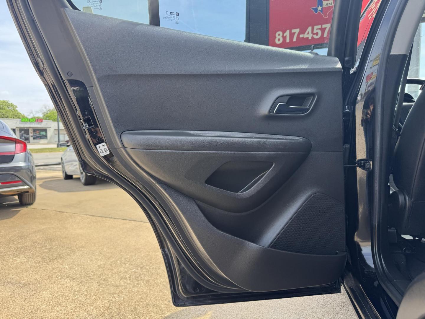 2019 BLACK CHEVROLET TRAX 1LT (KL7CJLSB2KB) , located at 5900 E. Lancaster Ave., Fort Worth, TX, 76112, (817) 457-5456, 0.000000, 0.000000 - Photo#10