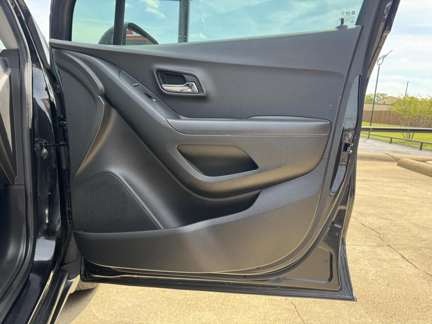 2019 BLACK CHEVROLET TRAX 1LT (KL7CJLSB2KB) , located at 5900 E. Lancaster Ave., Fort Worth, TX, 76112, (817) 457-5456, 0.000000, 0.000000 - Photo#14