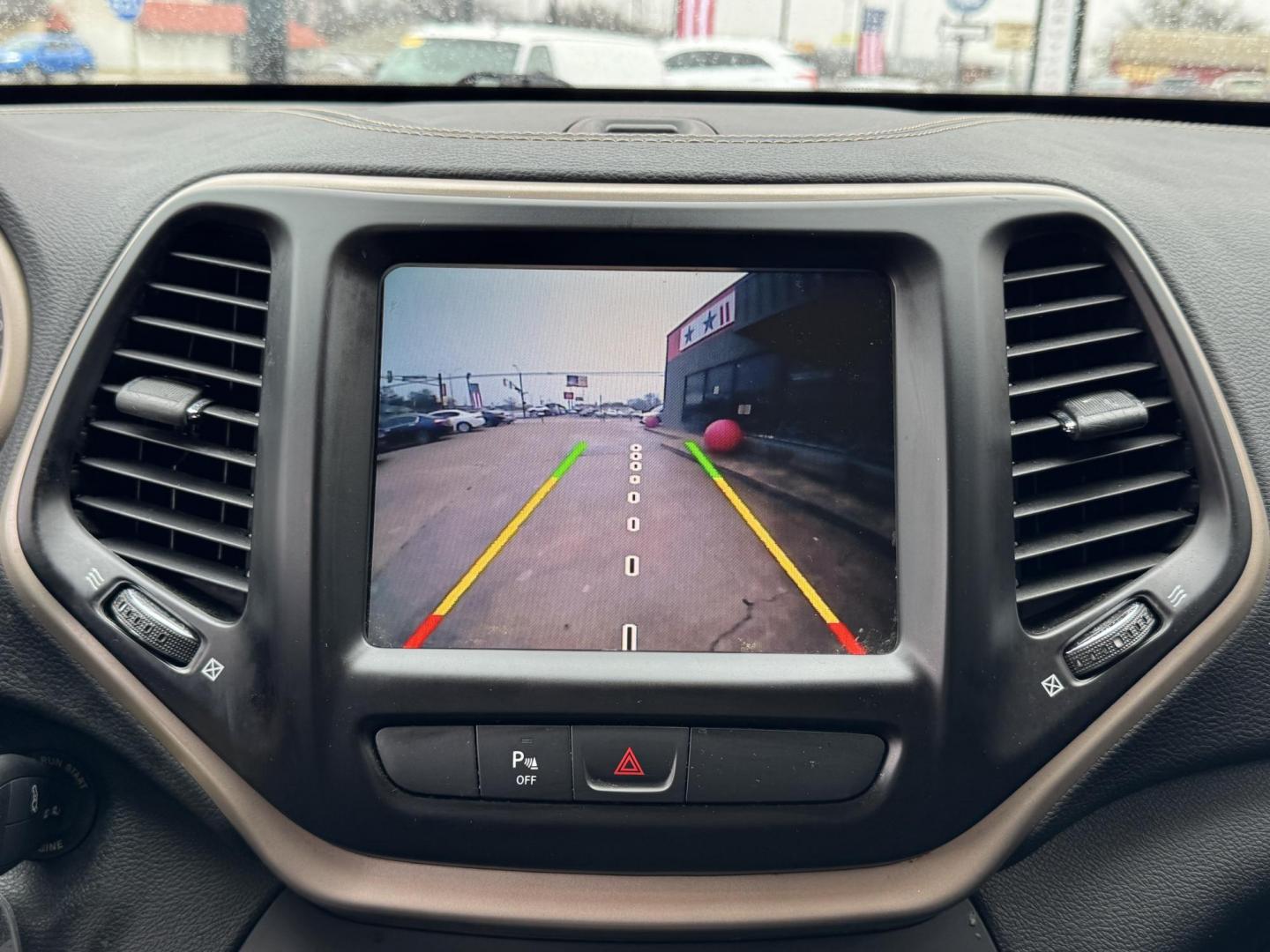 2016 GRAY JEEP CHEROKEE LATITUDE (1C4PJMCS4GW) , located at 5900 E. Lancaster Ave., Fort Worth, TX, 76112, (817) 457-5456, 0.000000, 0.000000 - Photo#20