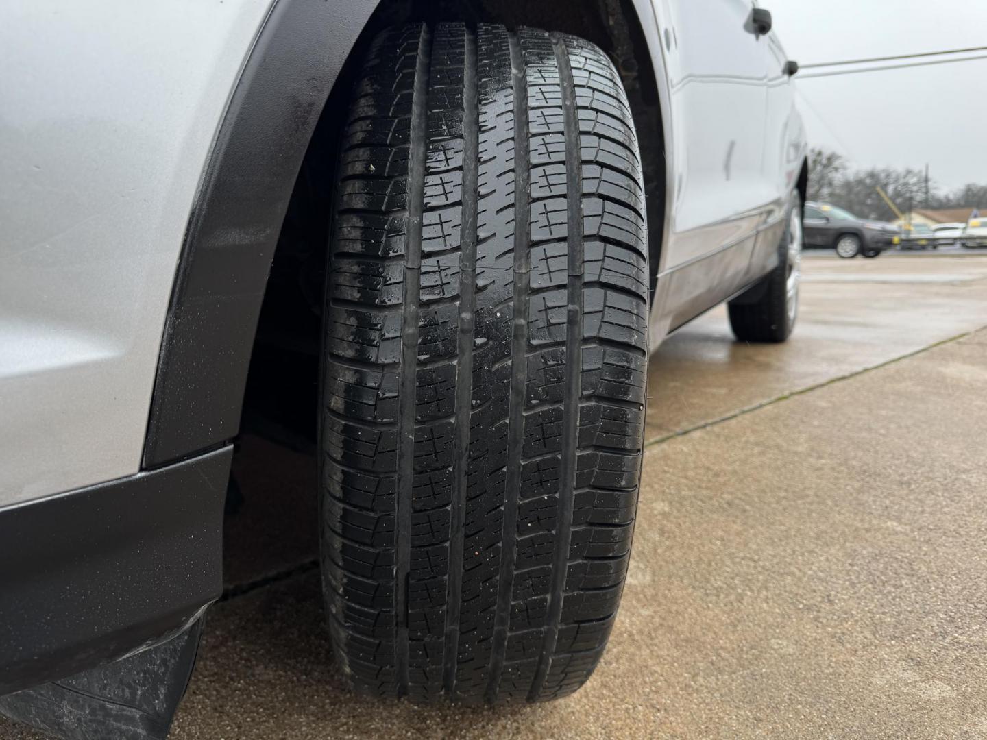 2017 SILVER FORD ESCAPE S (1FMCU0F72HU) , located at 5900 E. Lancaster Ave., Fort Worth, TX, 76112, (817) 457-5456, 0.000000, 0.000000 - Photo#21