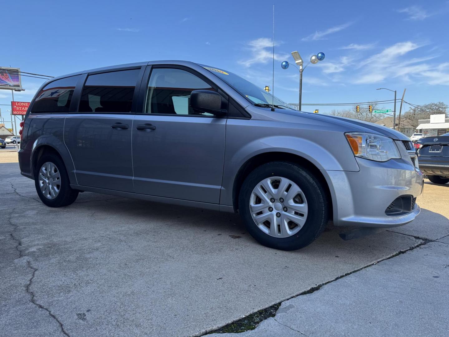 2019 SILVER DODGE GRAND CARAVAN SE (2C4RDGBG4KR) , located at 5900 E. Lancaster Ave., Fort Worth, TX, 76112, (817) 457-5456, 0.000000, 0.000000 - Photo#3