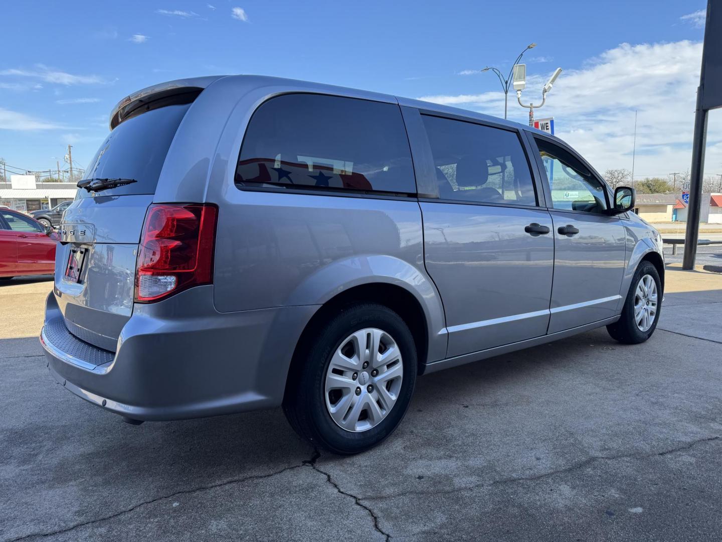 2019 SILVER DODGE GRAND CARAVAN SE (2C4RDGBG4KR) , located at 5900 E. Lancaster Ave., Fort Worth, TX, 76112, (817) 457-5456, 0.000000, 0.000000 - Photo#4