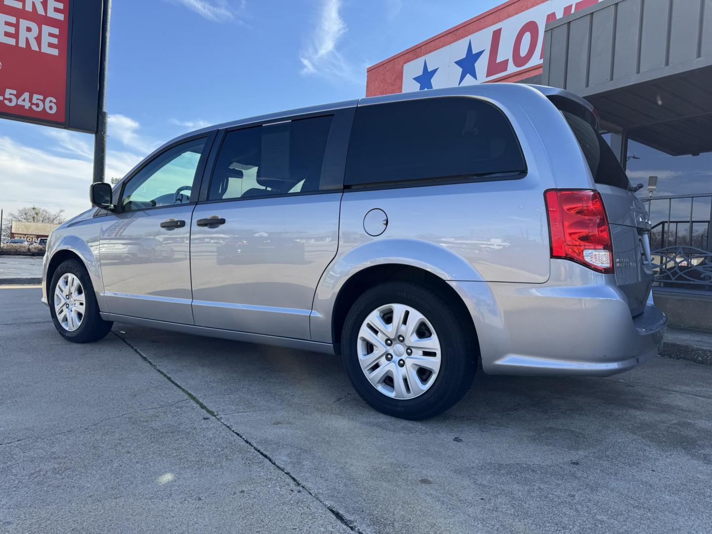 2019 SILVER DODGE GRAND CARAVAN SE (2C4RDGBG4KR) , located at 5900 E. Lancaster Ave., Fort Worth, TX, 76112, (817) 457-5456, 0.000000, 0.000000 - Photo#7