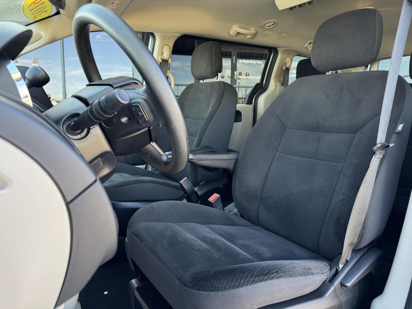 2019 SILVER DODGE GRAND CARAVAN SE (2C4RDGBG4KR) , located at 5900 E. Lancaster Ave., Fort Worth, TX, 76112, (817) 457-5456, 0.000000, 0.000000 - Photo#10