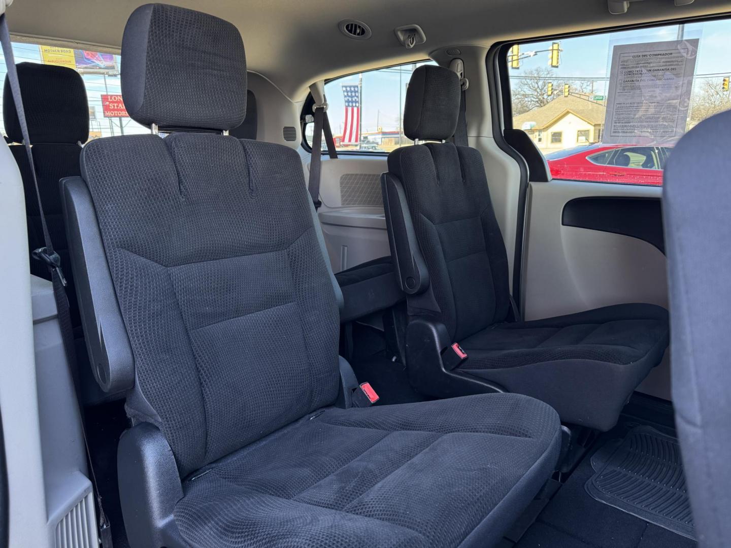 2019 SILVER DODGE GRAND CARAVAN SE (2C4RDGBG4KR) , located at 5900 E. Lancaster Ave., Fort Worth, TX, 76112, (817) 457-5456, 0.000000, 0.000000 - Photo#15