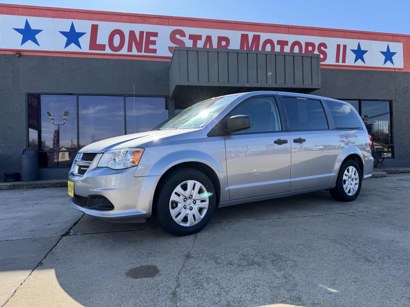 2019 SILVER DODGE GRAND CARAVAN SE (2C4RDGBG4KR) , located at 5900 E. Lancaster Ave., Fort Worth, TX, 76112, (817) 457-5456, 0.000000, 0.000000 - Photo#1