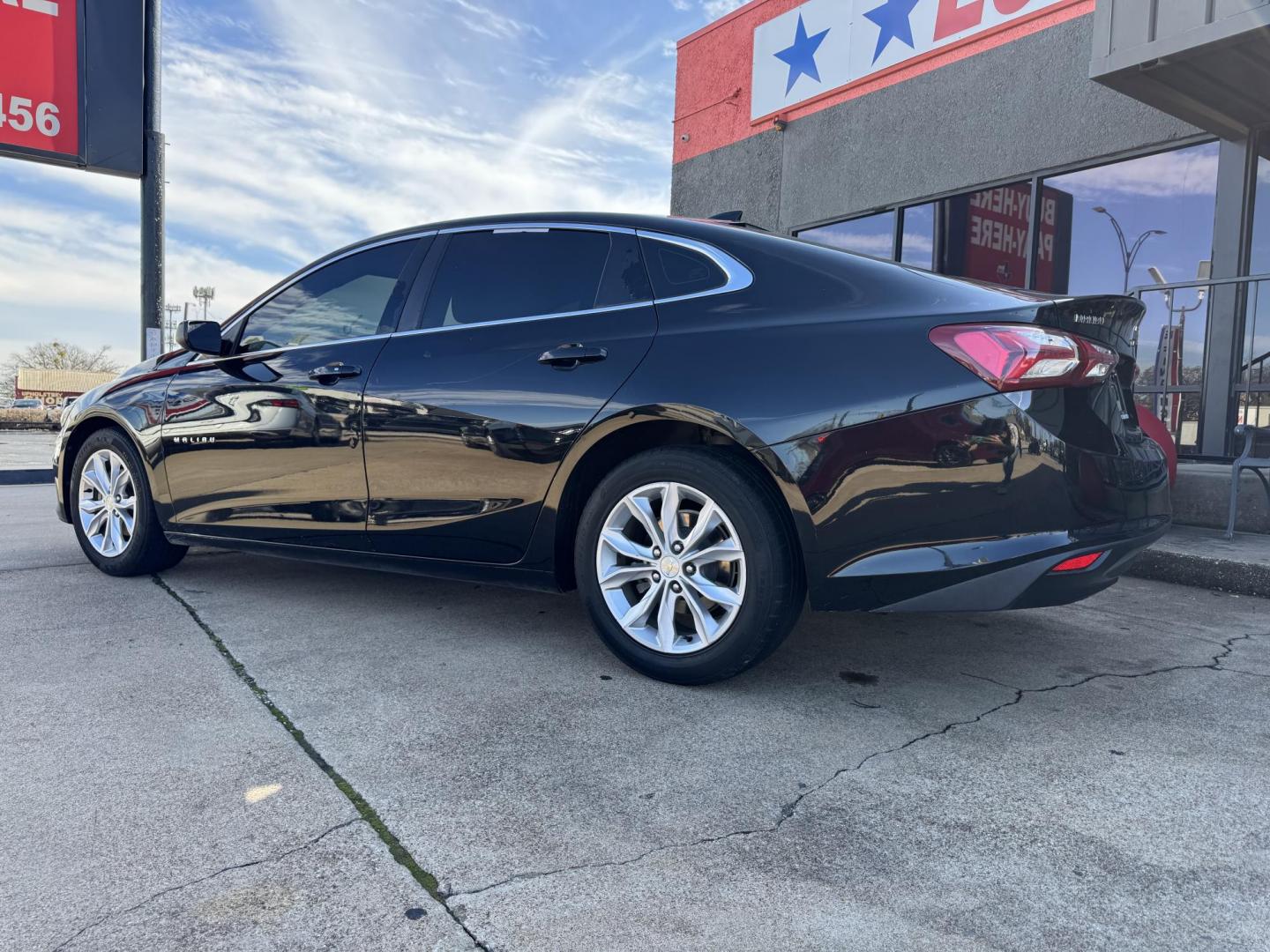 2019 BLACK CHEVROLET MALIBU LT (2FL) (1G1ZD5ST6KF) , located at 5900 E. Lancaster Ave., Fort Worth, TX, 76112, (817) 457-5456, 0.000000, 0.000000 - Photo#7