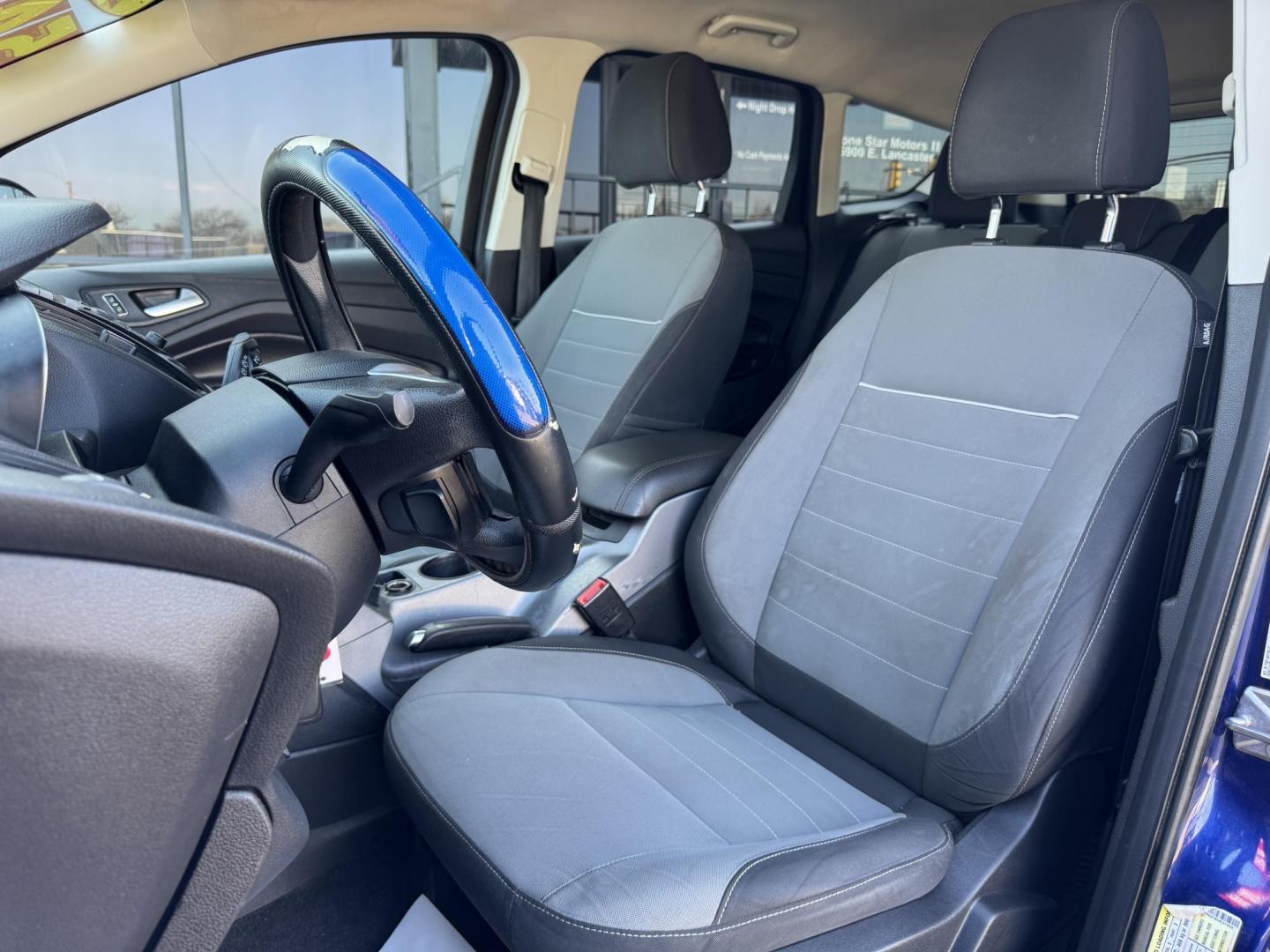 2014 BLUE FORD ESCAPE (1FMCU0GX3EU) , located at 5900 E. Lancaster Ave., Fort Worth, TX, 76112, (817) 457-5456, 0.000000, 0.000000 - Photo#10