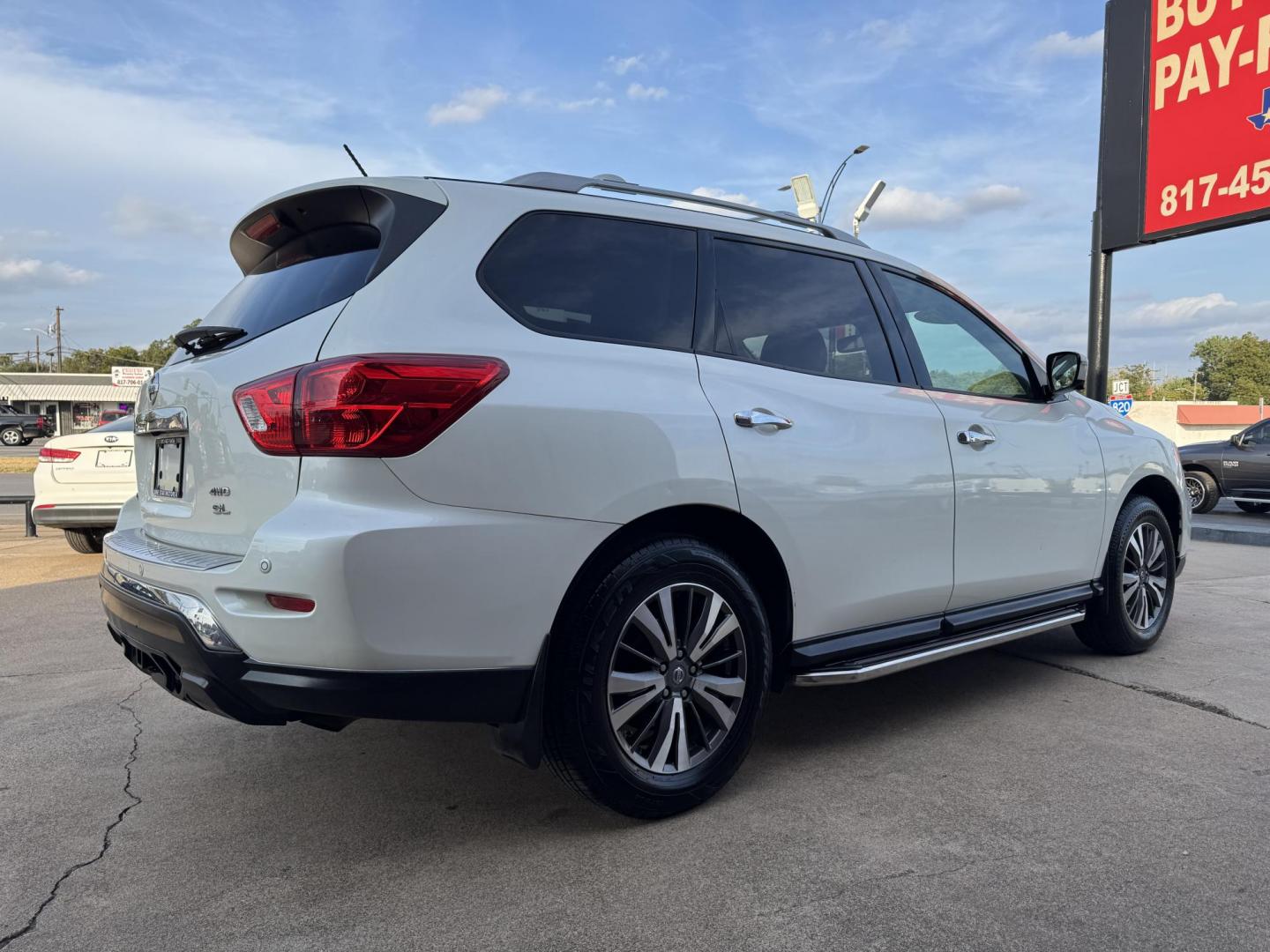 2017 WHITE /BLACK NISSAN PATHFINDER S; SL; PL (5N1DR2MM7HC) , located at 5900 E. Lancaster Ave., Fort Worth, TX, 76112, (817) 457-5456, 0.000000, 0.000000 - Photo#3