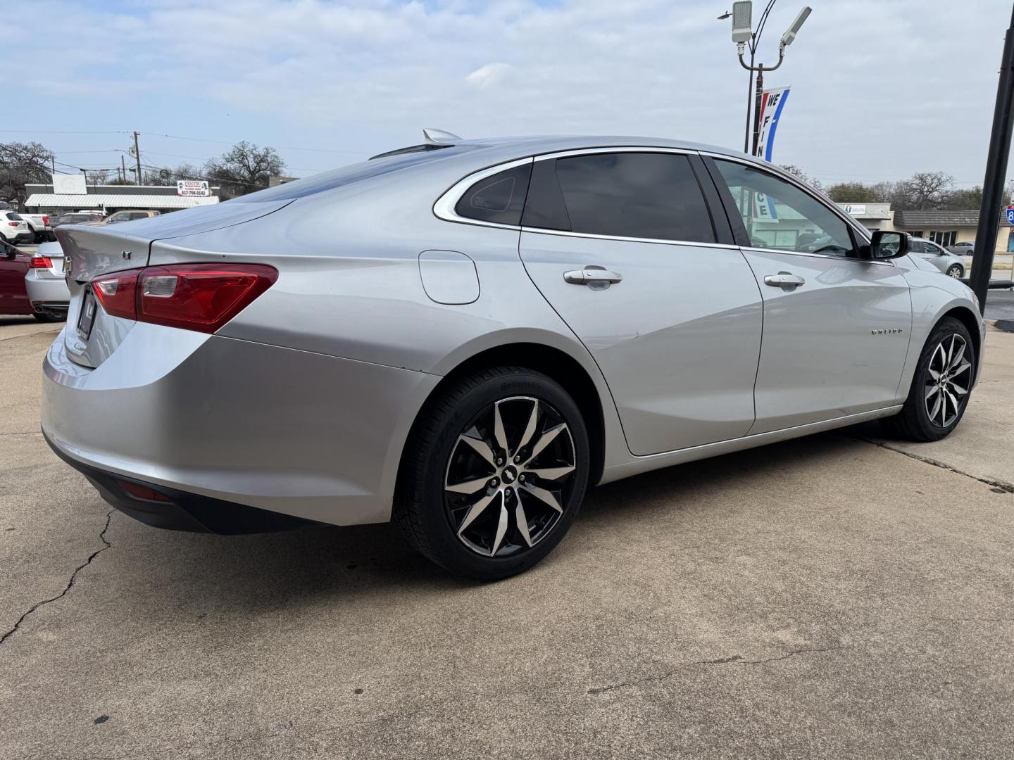 2018 SILVER CHEVROLET MALIBU LT (2FL) (1G1ZD5ST7JF) , located at 5900 E. Lancaster Ave., Fort Worth, TX, 76112, (817) 457-5456, 0.000000, 0.000000 - Photo#3