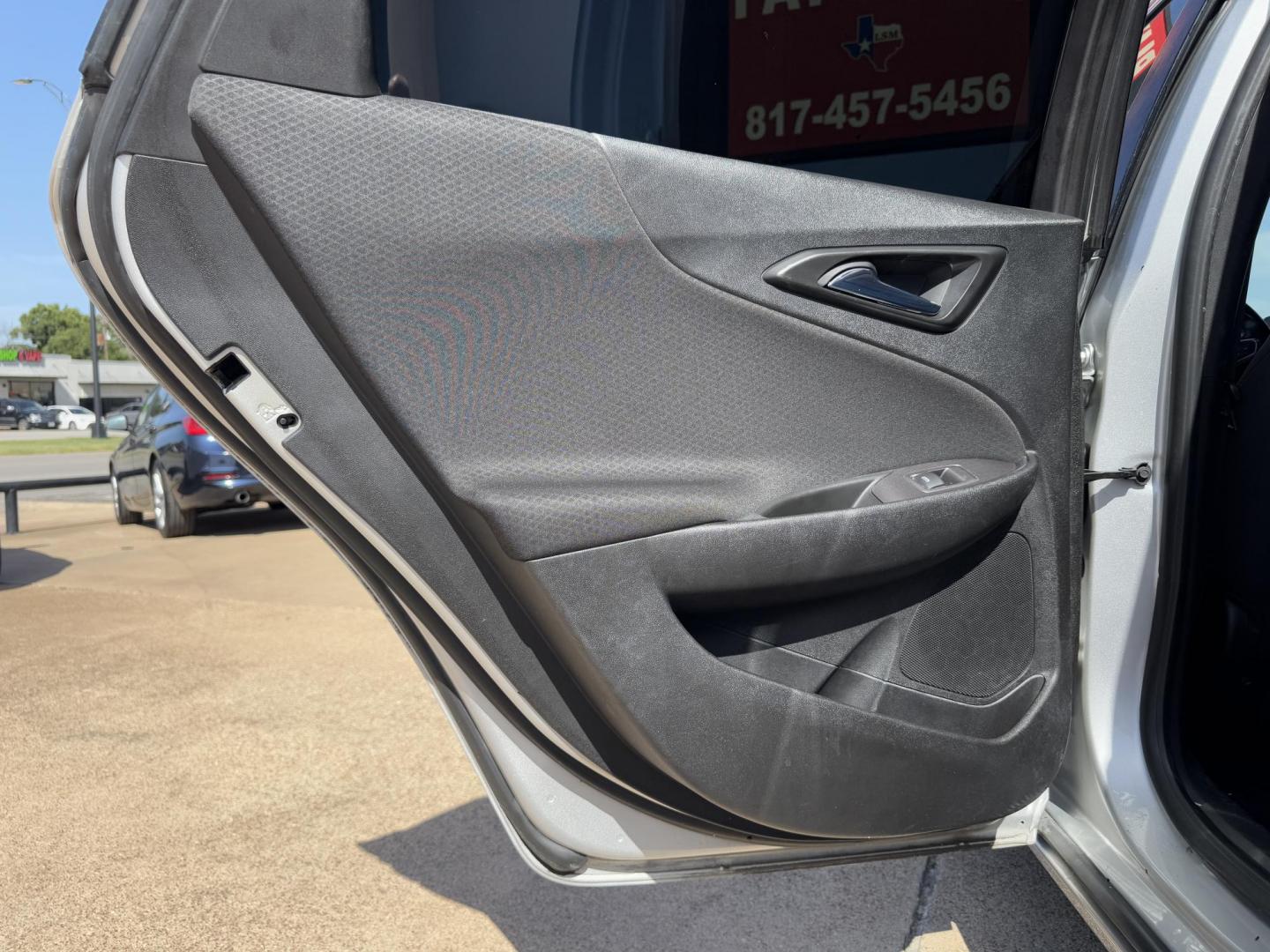 2018 SILVER CHEVROLET MALIBU LT (2FL) (1G1ZD5ST7JF) , located at 5900 E. Lancaster Ave., Fort Worth, TX, 76112, (817) 457-5456, 0.000000, 0.000000 - Photo#10