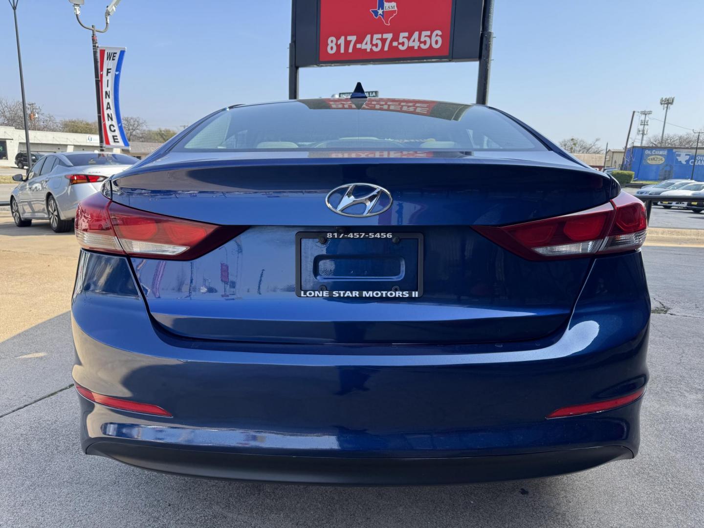 2018 BLUE HYUNDAI ELANTRA LIMITED; SE (5NPD84LF5JH) , located at 5900 E. Lancaster Ave., Fort Worth, TX, 76112, (817) 457-5456, 0.000000, 0.000000 - Photo#4