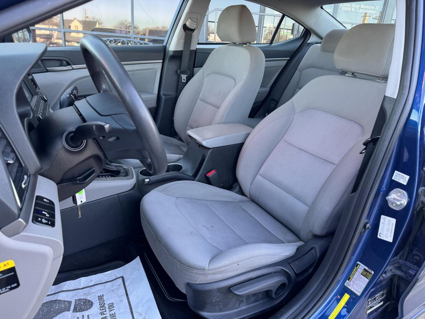 2018 BLUE HYUNDAI ELANTRA LIMITED; SE (5NPD84LF5JH) , located at 5900 E. Lancaster Ave., Fort Worth, TX, 76112, (817) 457-5456, 0.000000, 0.000000 - Photo#9