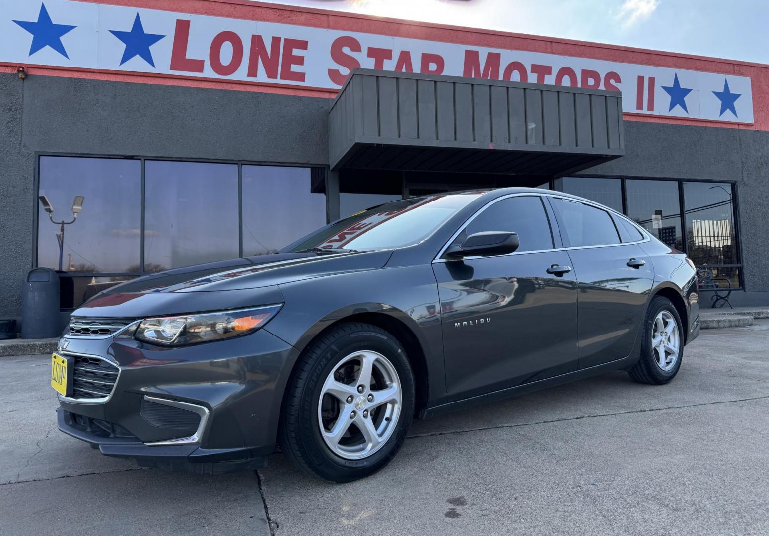 2018 GRAY CHEVROLET MALIBU LS (1FL) (1G1ZC5ST0JF) , located at 5900 E. Lancaster Ave., Fort Worth, TX, 76112, (817) 457-5456, 0.000000, 0.000000 - Photo#0