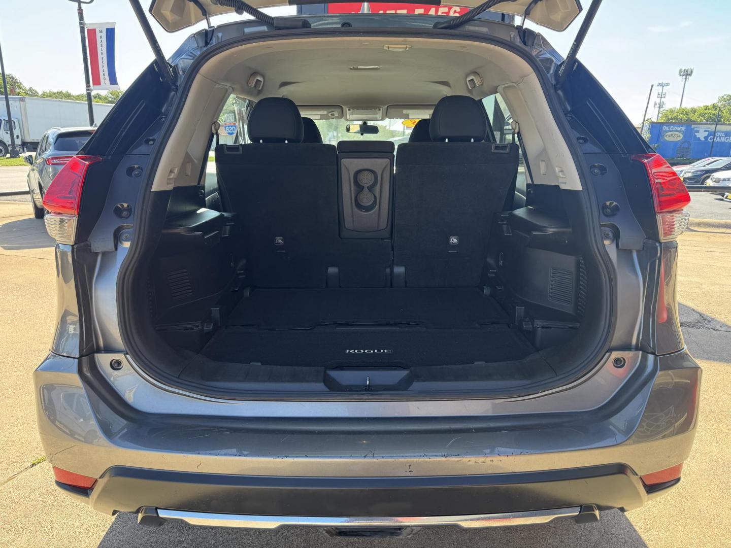 2018 GRAY NISSAN ROGUE S; SL; SV (KNMAT2MT0JP) , located at 5900 E. Lancaster Ave., Fort Worth, TX, 76112, (817) 457-5456, 0.000000, 0.000000 - Photo#5
