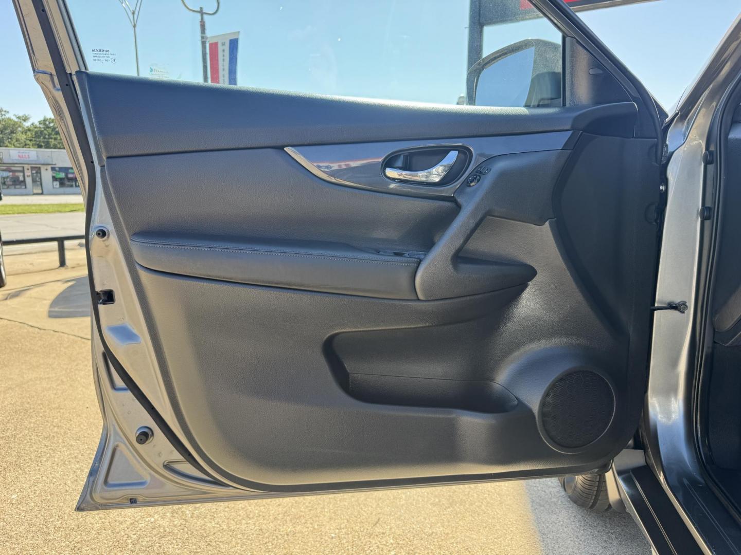 2018 GRAY NISSAN ROGUE S; SL; SV (KNMAT2MT0JP) , located at 5900 E. Lancaster Ave., Fort Worth, TX, 76112, (817) 457-5456, 0.000000, 0.000000 - Photo#7