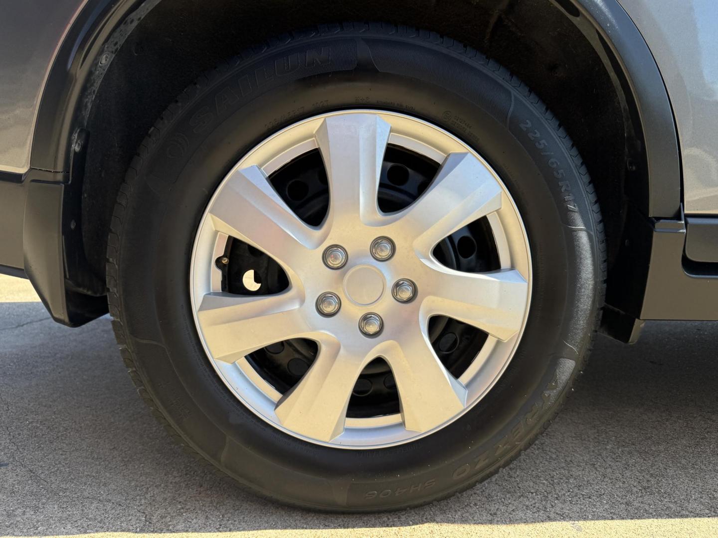 2018 GRAY NISSAN ROGUE S; SL; SV (KNMAT2MT0JP) , located at 5900 E. Lancaster Ave., Fort Worth, TX, 76112, (817) 457-5456, 0.000000, 0.000000 - Photo#23