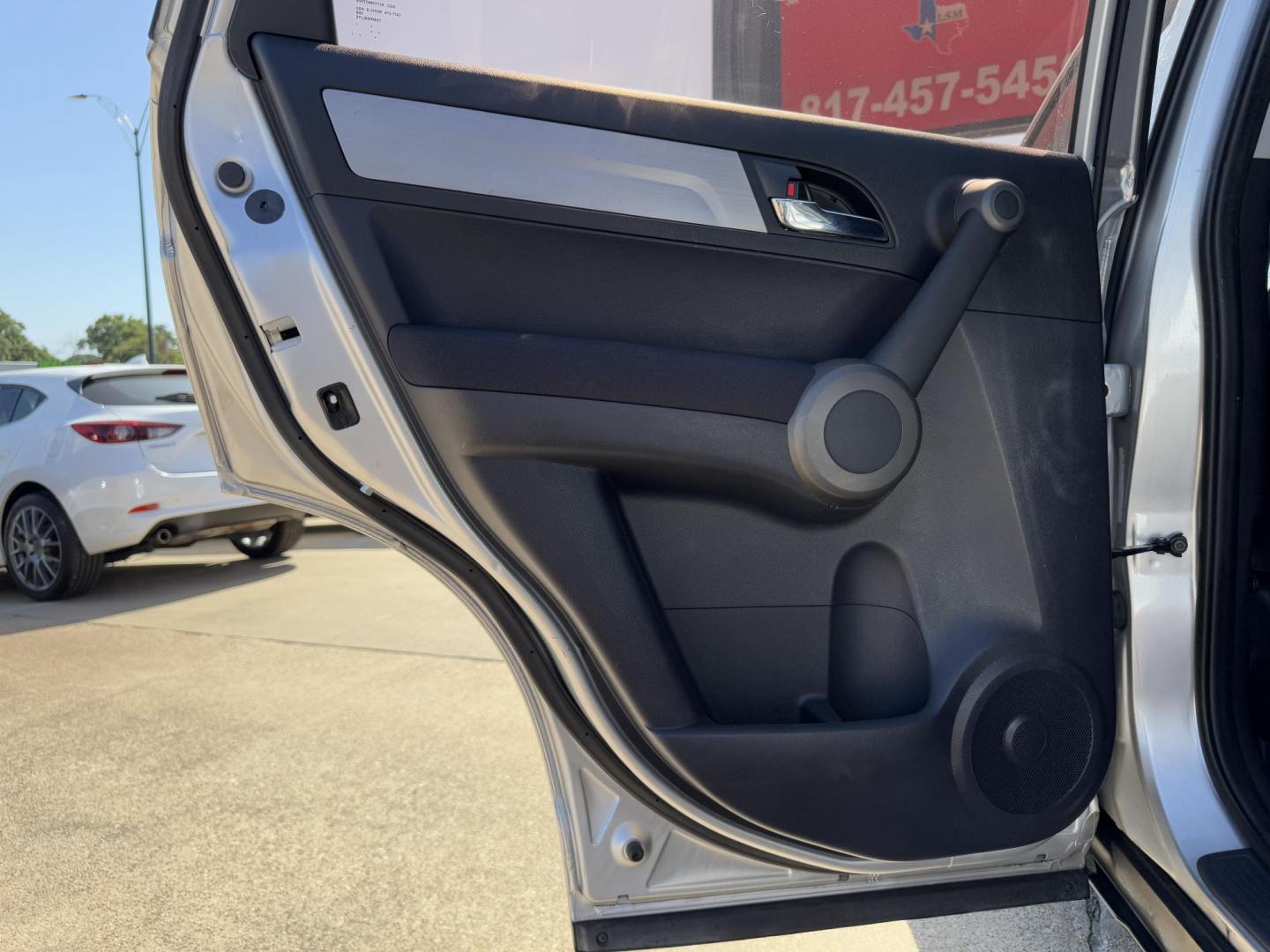 2010 GREY HONDA CR-V (5J6RE3H37AL) , located at 5900 E. Lancaster Ave., Fort Worth, TX, 76112, (817) 457-5456, 0.000000, 0.000000 - Photo#10