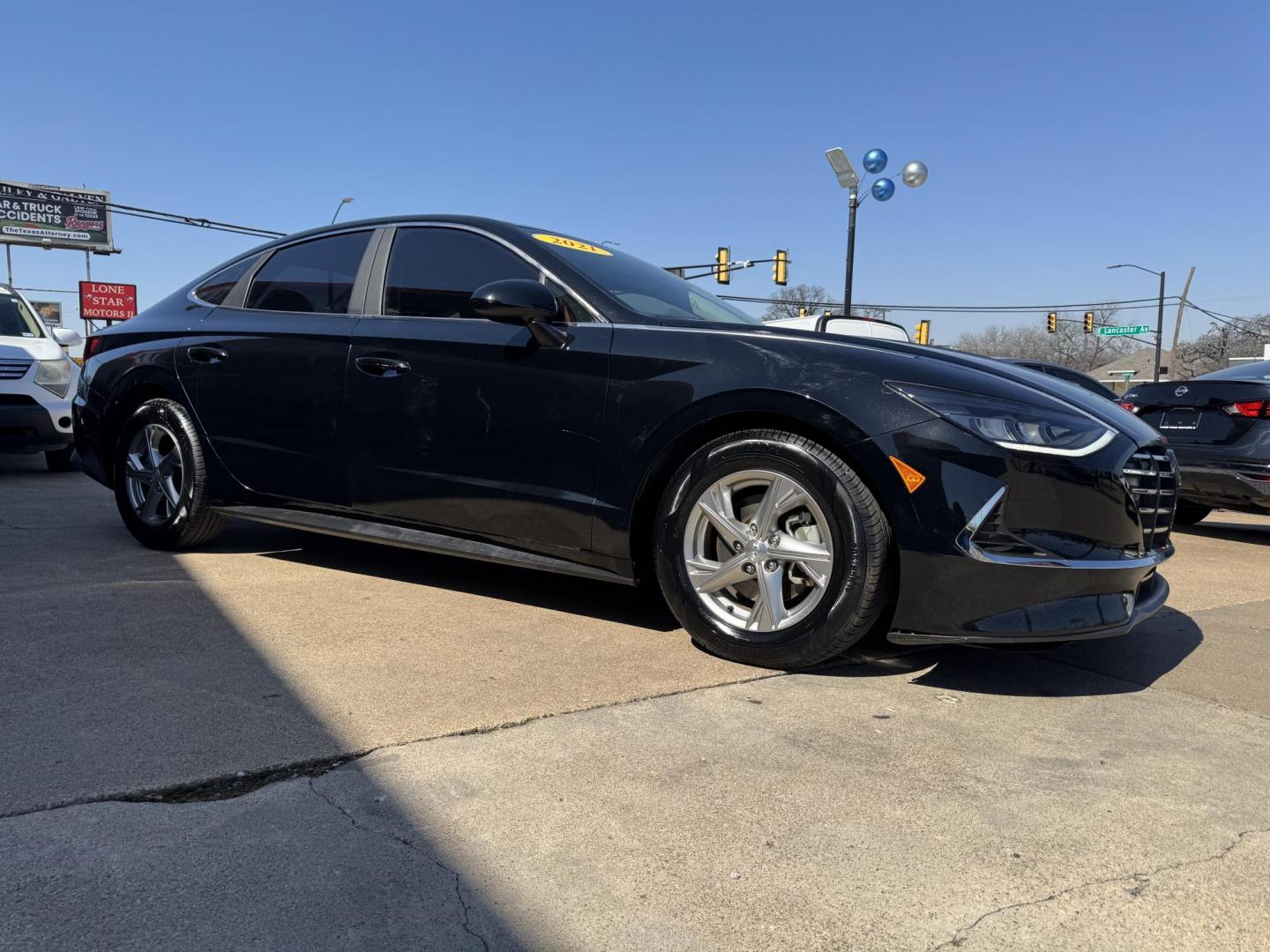 2021 BLACK HYUNDAI SONATA SE (5NPEG4JA1MH) , located at 5900 E. Lancaster Ave., Fort Worth, TX, 76112, (817) 457-5456, 0.000000, 0.000000 - Photo#2