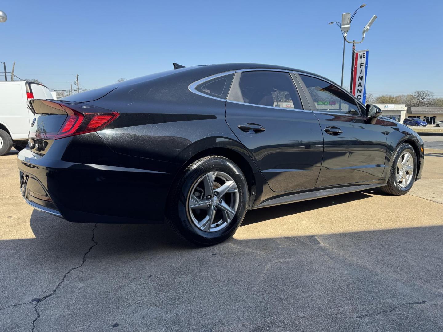 2021 BLACK HYUNDAI SONATA SE (5NPEG4JA1MH) , located at 5900 E. Lancaster Ave., Fort Worth, TX, 76112, (817) 457-5456, 0.000000, 0.000000 - Photo#3