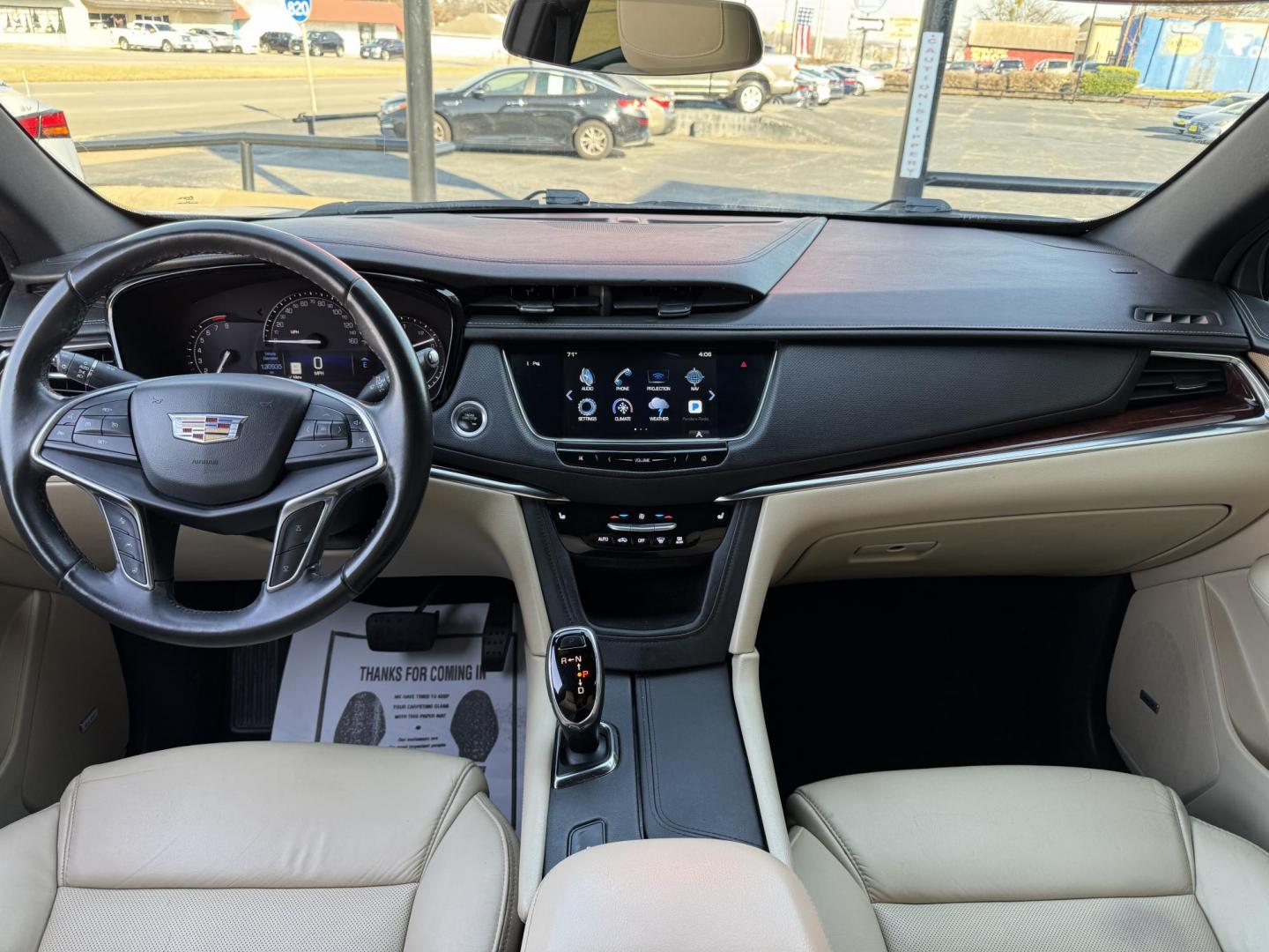 2018 WHITE CADILLAC XT5 LUXURY (1GYKNCRS4JZ) , located at 5900 E. Lancaster Ave., Fort Worth, TX, 76112, (817) 457-5456, 0.000000, 0.000000 - Photo#19