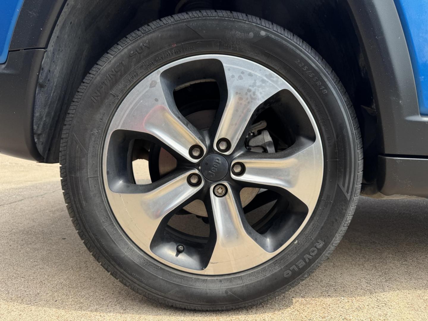 2017 BLUE JEEP COMPASS LATITUDE (3C4NJCBB3HT) , located at 5900 E. Lancaster Ave., Fort Worth, TX, 76112, (817) 457-5456, 0.000000, 0.000000 - Photo#24