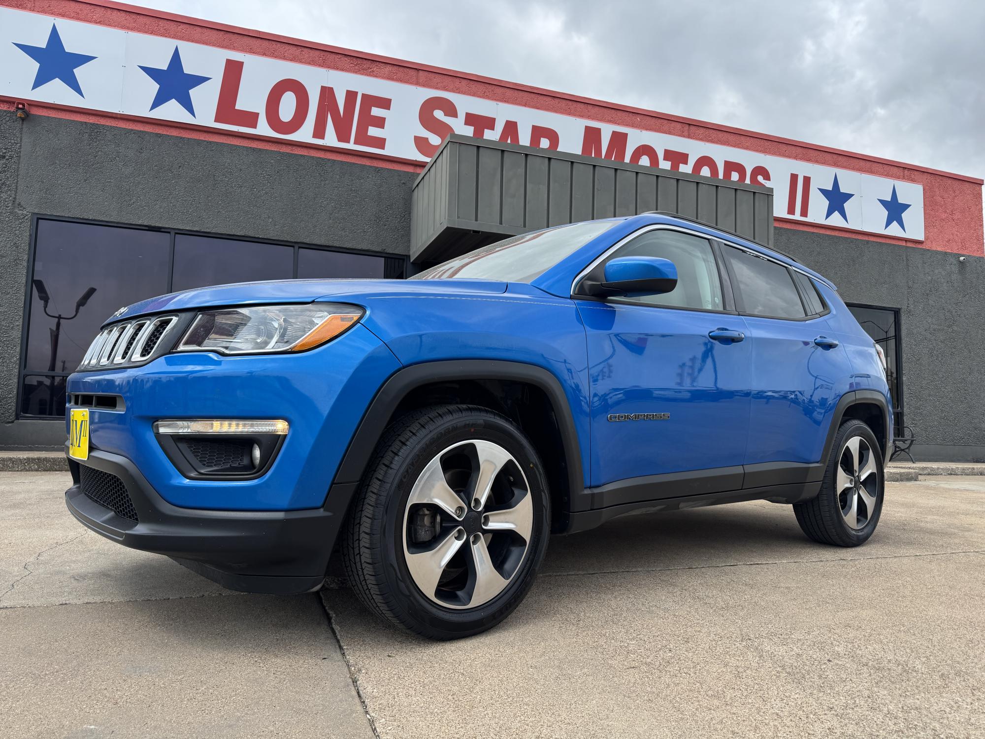photo of 2017 JEEP COMPASS LATITUDE 