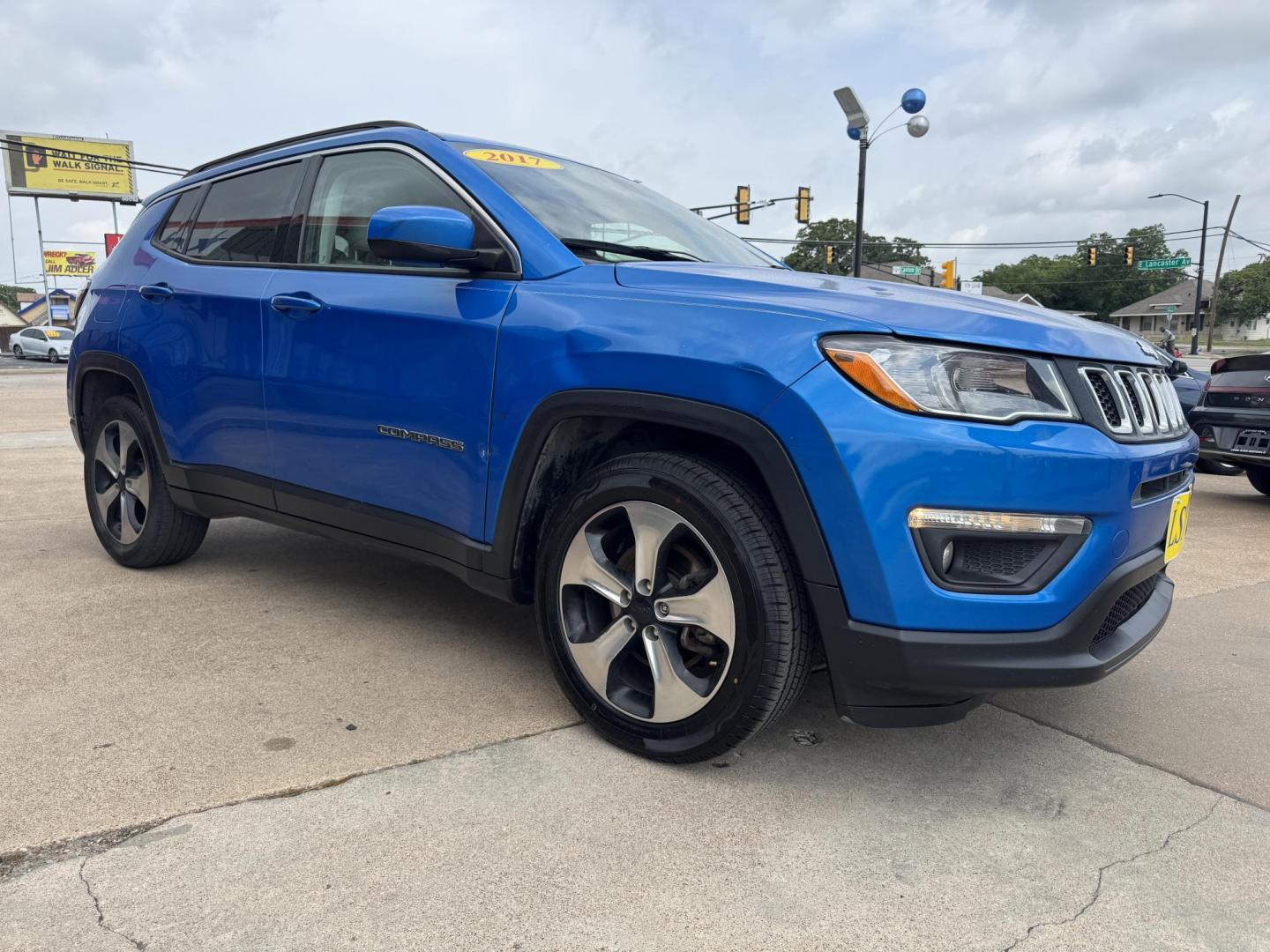 2017 BLUE JEEP COMPASS LATITUDE (3C4NJCBB3HT) , located at 5900 E. Lancaster Ave., Fort Worth, TX, 76112, (817) 457-5456, 0.000000, 0.000000 - Photo#2