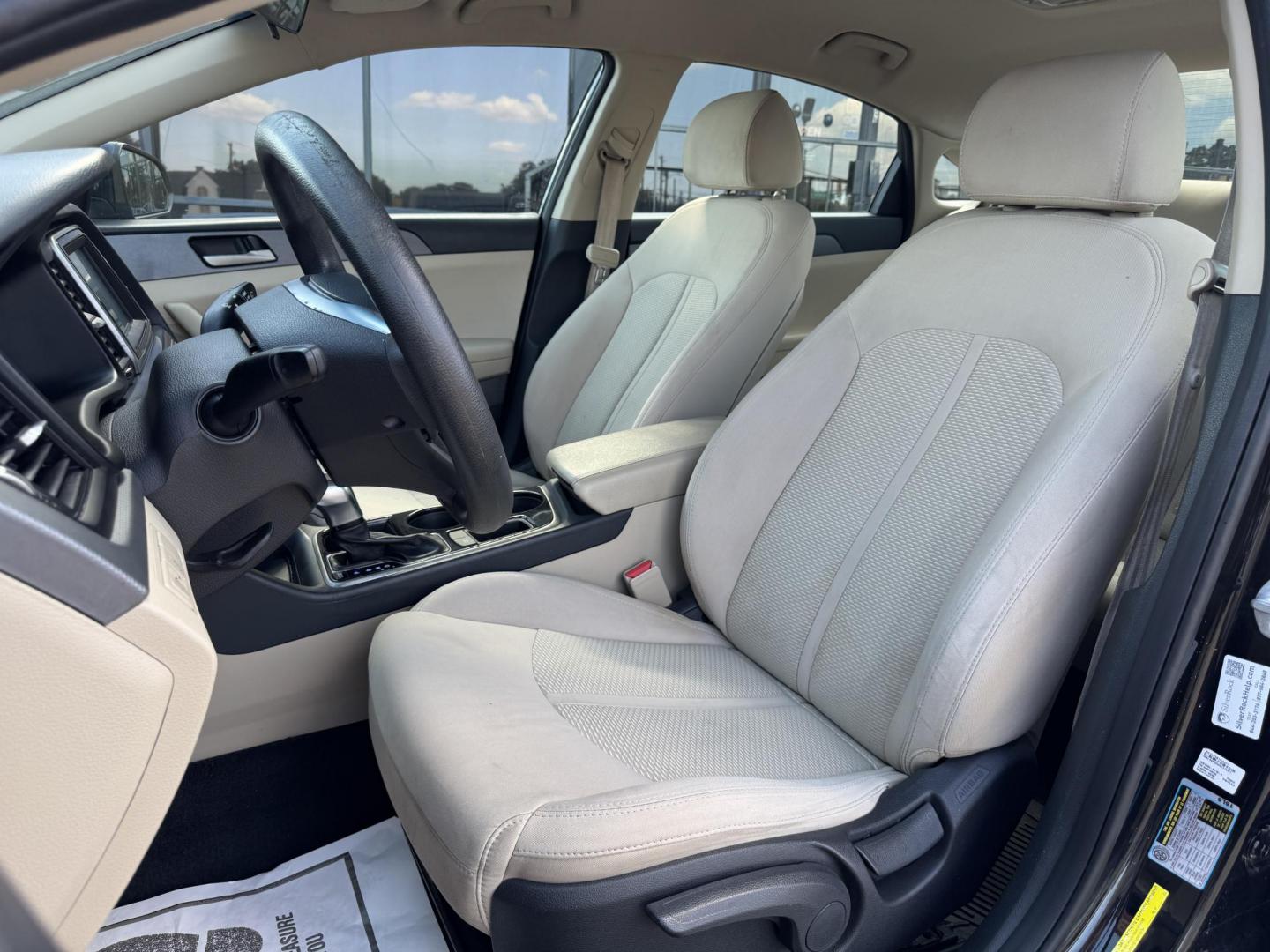 2018 BLACK HYUNDAI SONATA SE (5NPE24AF3JH) , located at 5900 E. Lancaster Ave., Fort Worth, TX, 76112, (817) 457-5456, 0.000000, 0.000000 - Photo#9