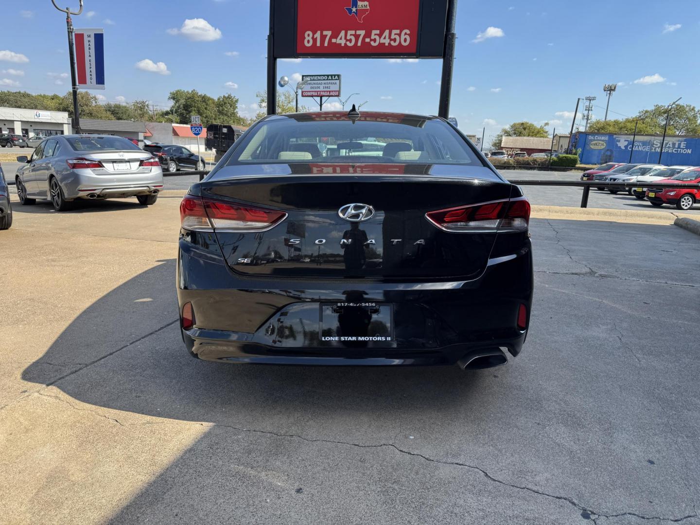 2018 BLACK HYUNDAI SONATA SE (5NPE24AF3JH) , located at 5900 E. Lancaster Ave., Fort Worth, TX, 76112, (817) 457-5456, 0.000000, 0.000000 - Photo#4