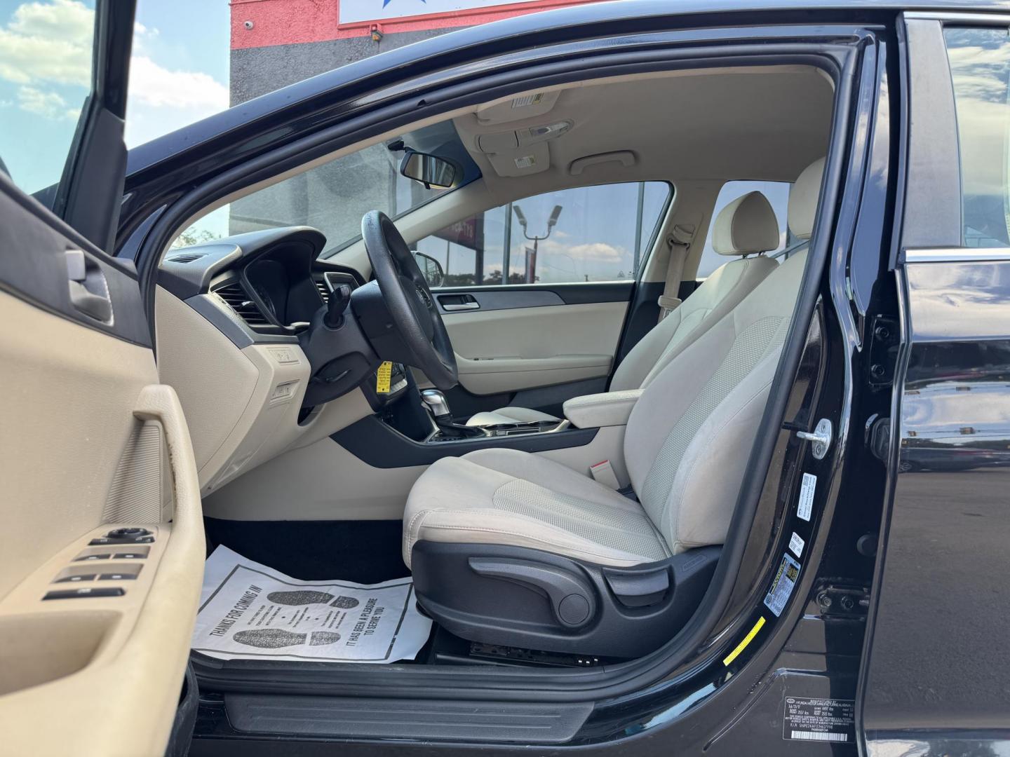 2018 BLACK HYUNDAI SONATA SE (5NPE24AF3JH) , located at 5900 E. Lancaster Ave., Fort Worth, TX, 76112, (817) 457-5456, 0.000000, 0.000000 - Photo#8