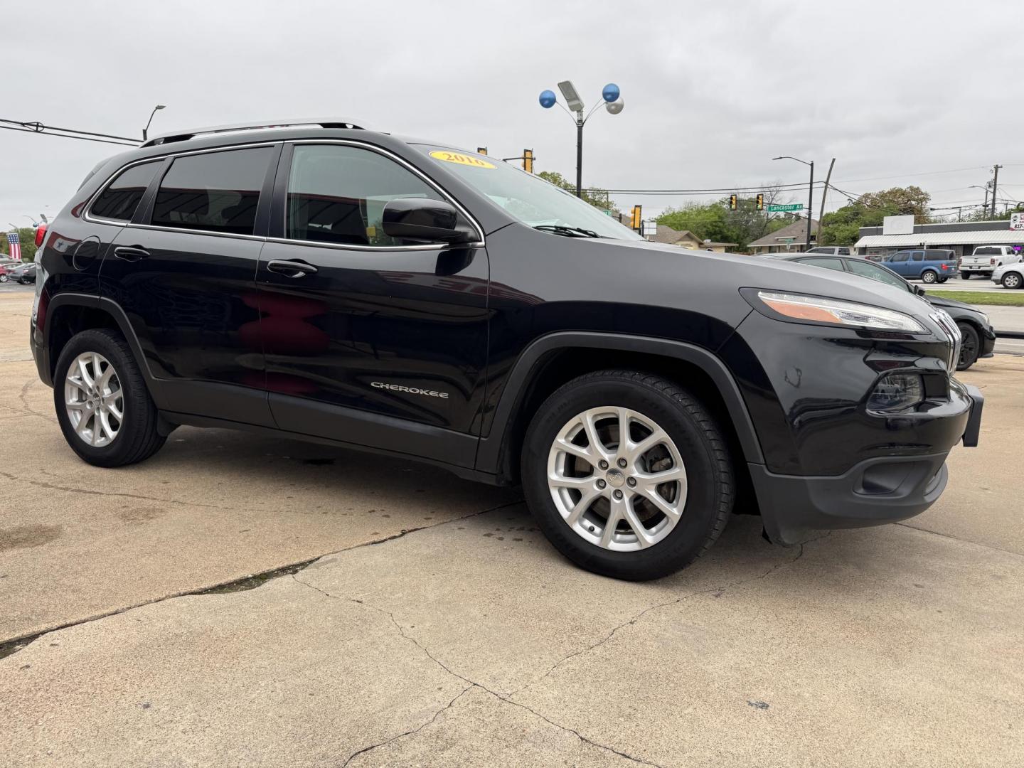 2016 BLACK JEEP CHEROKEE LATITUDE (1C4PJLCB9GW) , located at 5900 E. Lancaster Ave., Fort Worth, TX, 76112, (817) 457-5456, 0.000000, 0.000000 - Photo#2