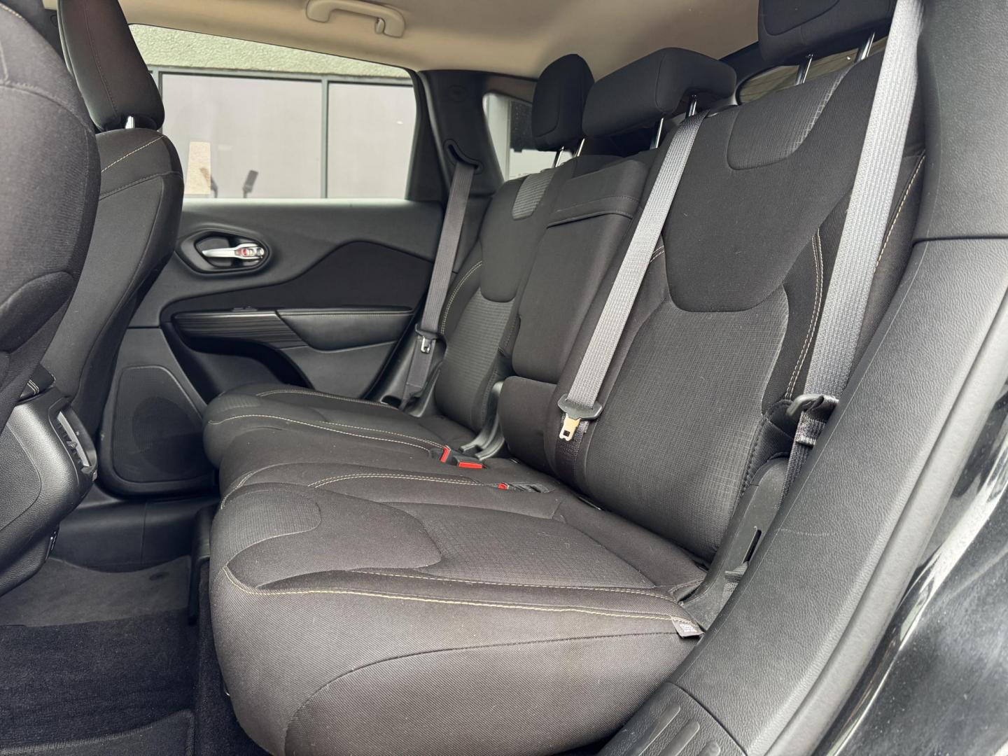 2016 BLACK JEEP CHEROKEE LATITUDE (1C4PJLCB9GW) , located at 5900 E. Lancaster Ave., Fort Worth, TX, 76112, (817) 457-5456, 0.000000, 0.000000 - Photo#11
