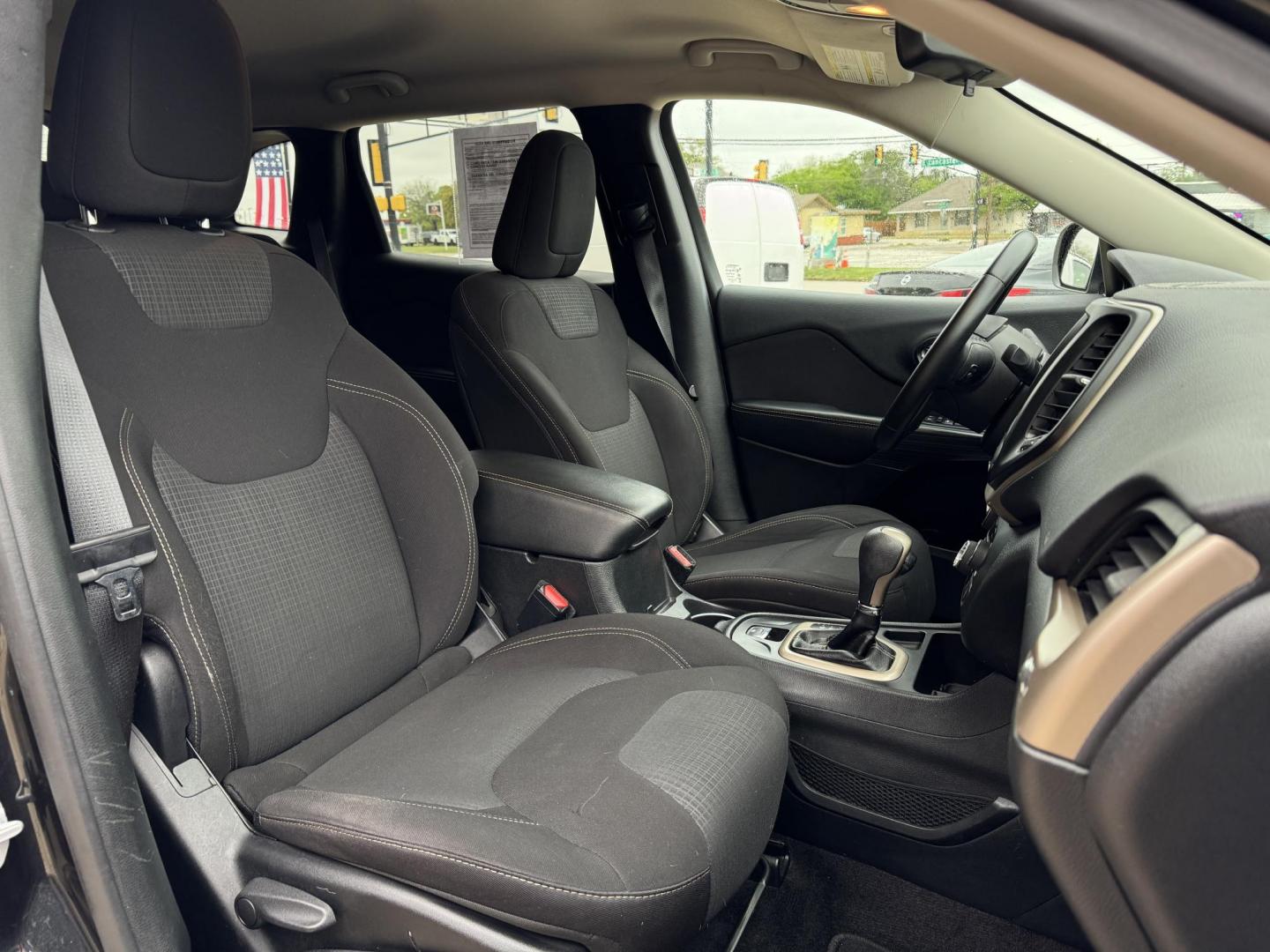 2016 BLACK JEEP CHEROKEE LATITUDE (1C4PJLCB9GW) , located at 5900 E. Lancaster Ave., Fort Worth, TX, 76112, (817) 457-5456, 0.000000, 0.000000 - Photo#16