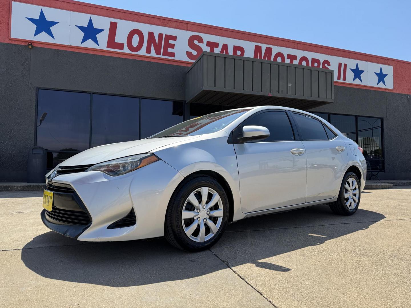 2018 SILVER TOYOTA COROLLA SE; LE; XLE; (2T1BURHE3JC) , located at 5900 E. Lancaster Ave., Fort Worth, TX, 76112, (817) 457-5456, 0.000000, 0.000000 - Photo#0