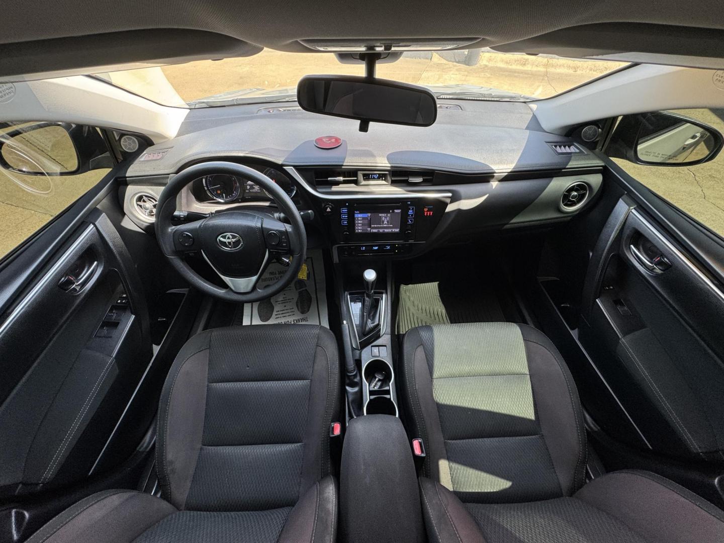 2018 SILVER TOYOTA COROLLA SE; LE; XLE; (2T1BURHE3JC) , located at 5900 E. Lancaster Ave., Fort Worth, TX, 76112, (817) 457-5456, 0.000000, 0.000000 - Photo#17
