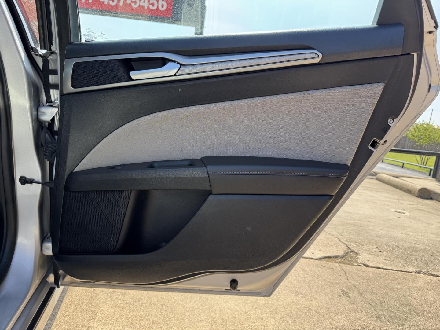 2018 SILVER FORD FUSION HYBRID S HYBR (3FA6P0UU6JR) , located at 5900 E. Lancaster Ave., Fort Worth, TX, 76112, (817) 457-5456, 0.000000, 0.000000 - Photo#12