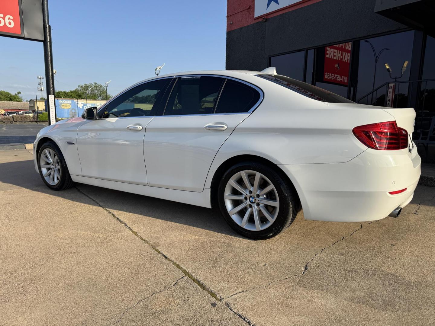 2015 WHITE BMW 5 SERIES 535I (WBA5B1C50FG) , located at 5900 E. Lancaster Ave., Fort Worth, TX, 76112, (817) 457-5456, 0.000000, 0.000000 - Photo#7