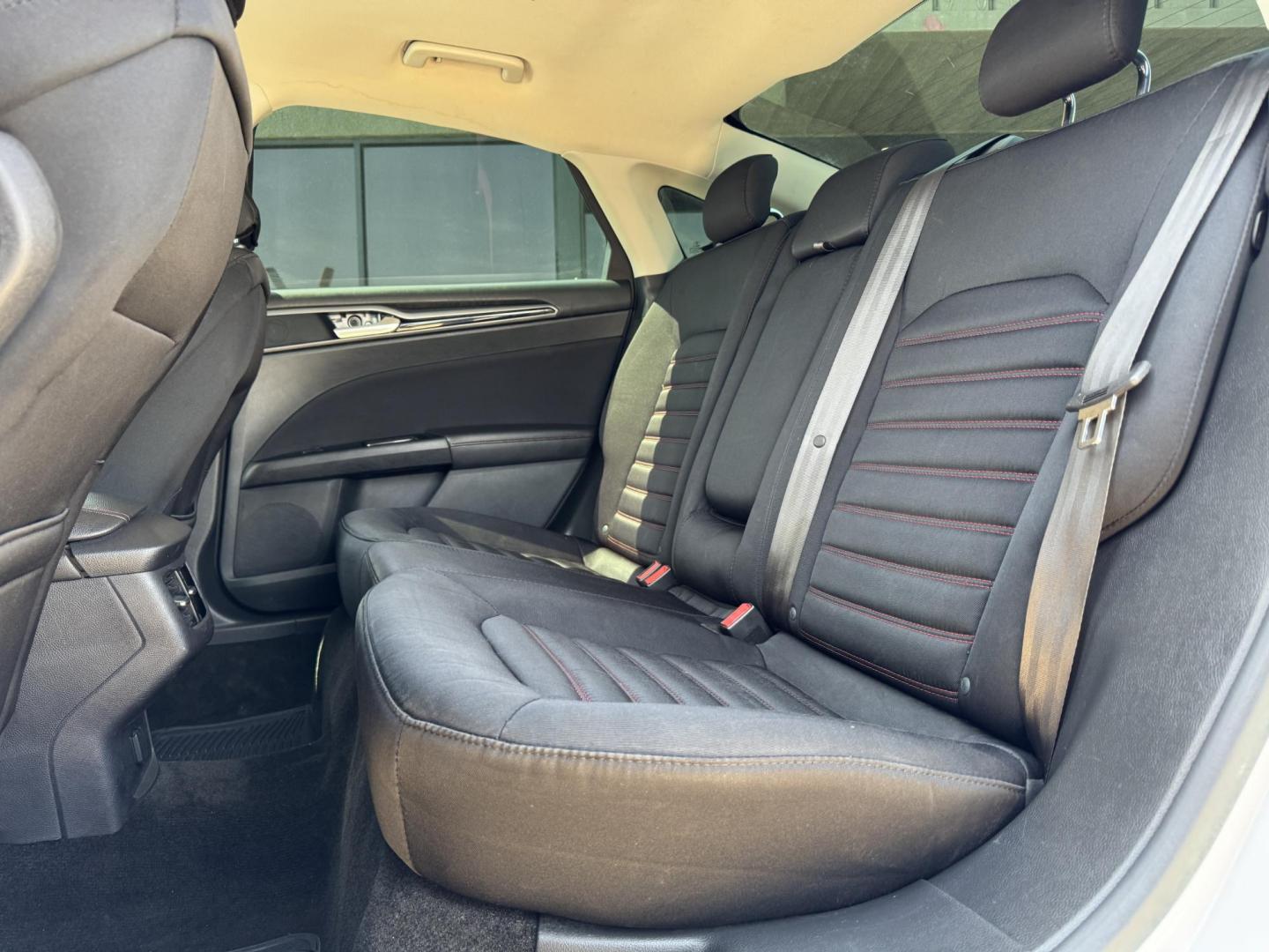 2015 WHITE FORD FUSION SE (1FA6P0H79F5) , located at 5900 E. Lancaster Ave., Fort Worth, TX, 76112, (817) 457-5456, 0.000000, 0.000000 - Photo#11