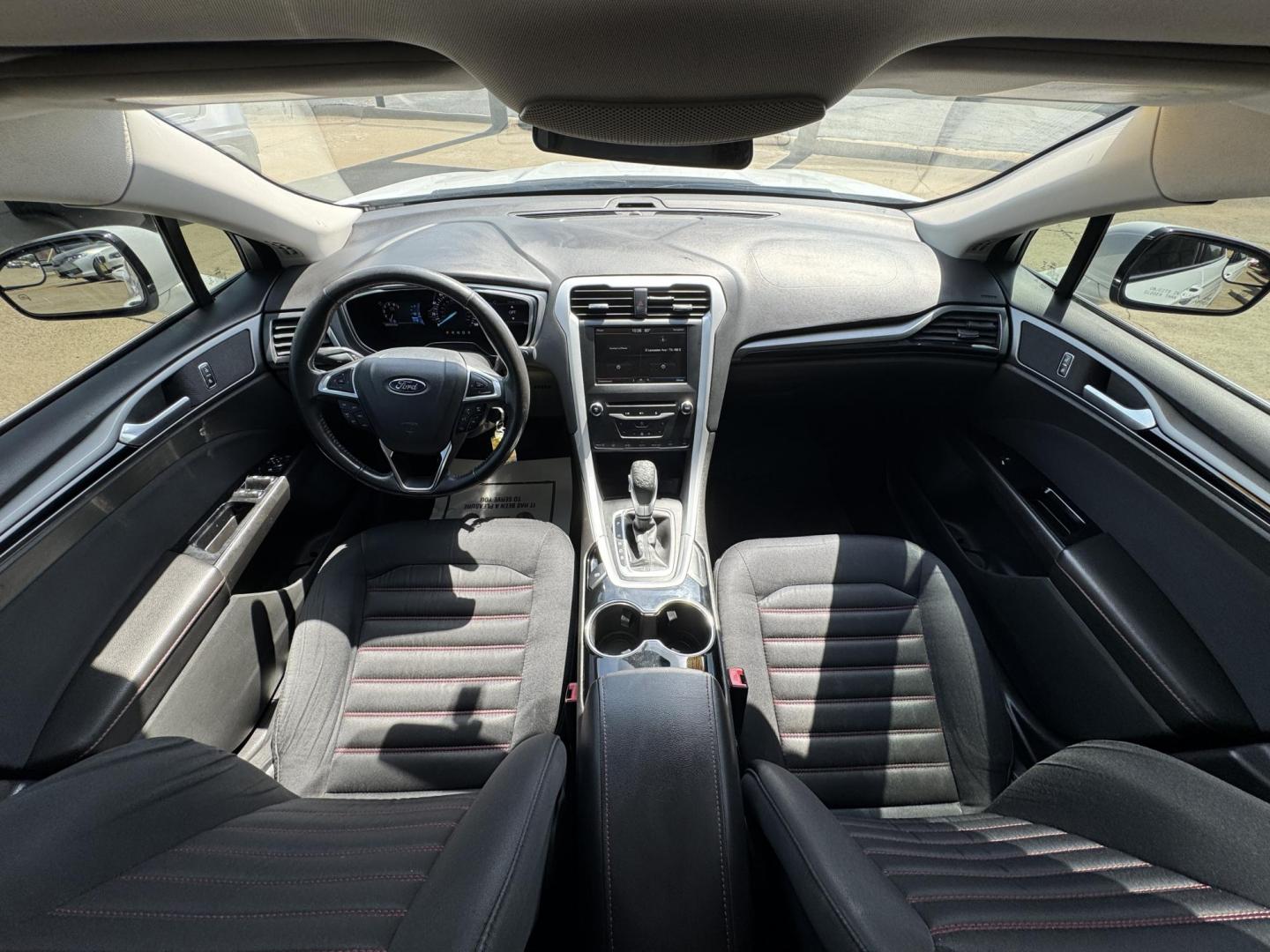 2015 WHITE FORD FUSION SE (1FA6P0H79F5) , located at 5900 E. Lancaster Ave., Fort Worth, TX, 76112, (817) 457-5456, 0.000000, 0.000000 - Photo#17